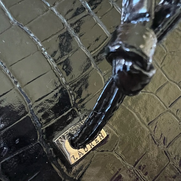 Lauren Ralph Lauren Black Croc-Embossed Flip Flops with Metal Logo Plates Size 8 - Picture 7 of 9